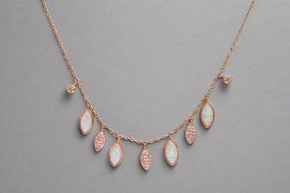 Garland of pearl leaves set
